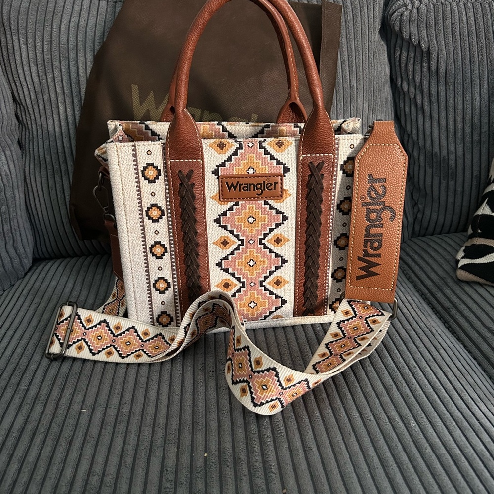 Wrangler Tan, Cream & Brown Geometric Tote with Detachable Strap